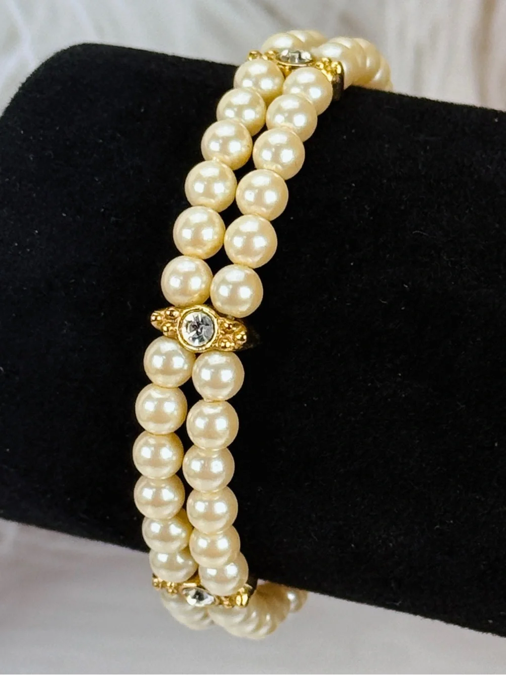 Vintage goldtone faux pearl, bling accent, double strand bracelet